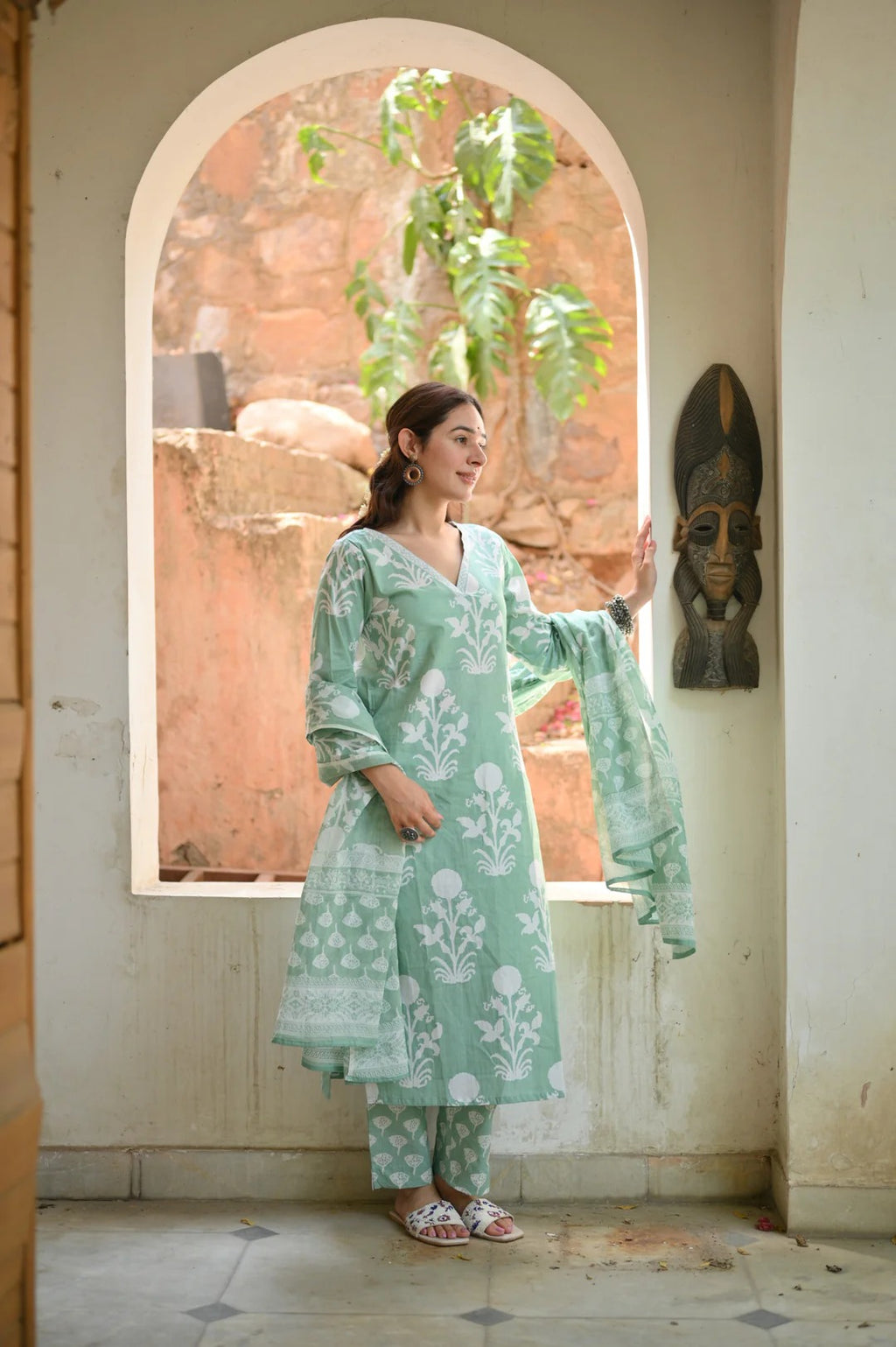 SHIHRI Women’s Pure Rayon Slub Kurta Set with Bottom & Dupatta | Elegant 3-Piece Ethnic Wear