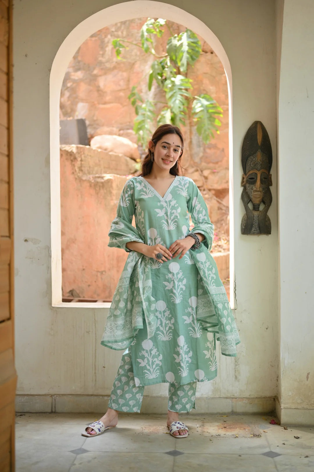 SHIHRI Women’s Pure Rayon Slub Kurta Set with Bottom & Dupatta | Elegant 3-Piece Ethnic Wear